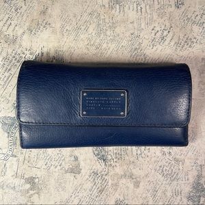 Marc by Marc Jacobs Women's Classic Q Long Trifold Wallet